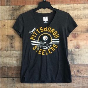 Team Apparel size Medium Pittsburgh Steelers shirt